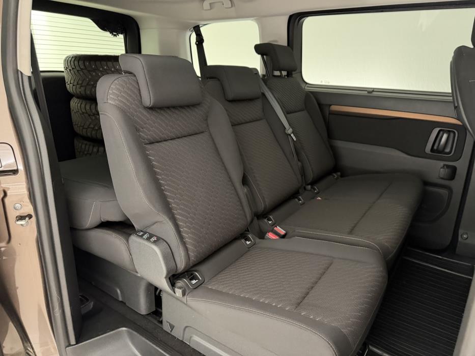 TOYOTA Proace Verso 2017