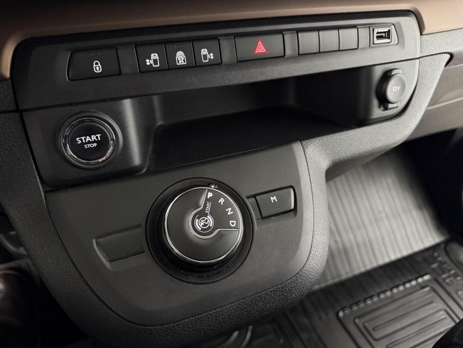 TOYOTA Proace Verso 2017