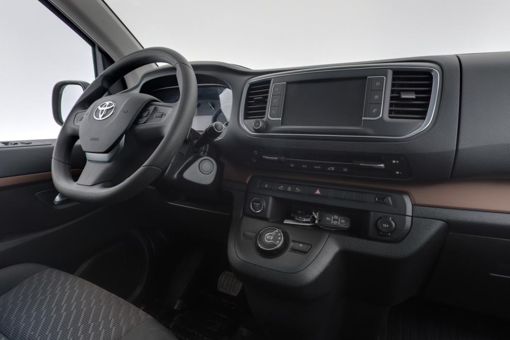 TOYOTA Proace Verso 2017