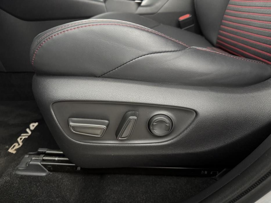 TOYOTA RAV4 Plug-in 2023