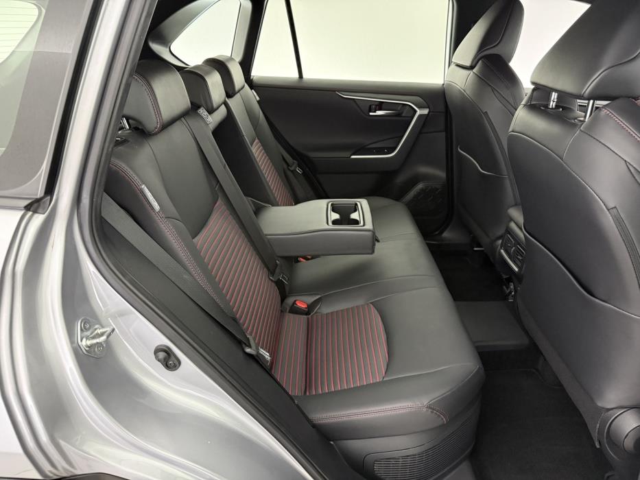 TOYOTA RAV4 Plug-in 2023