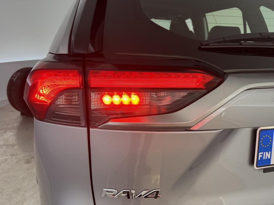 TOYOTA RAV4 Plug-in 2023