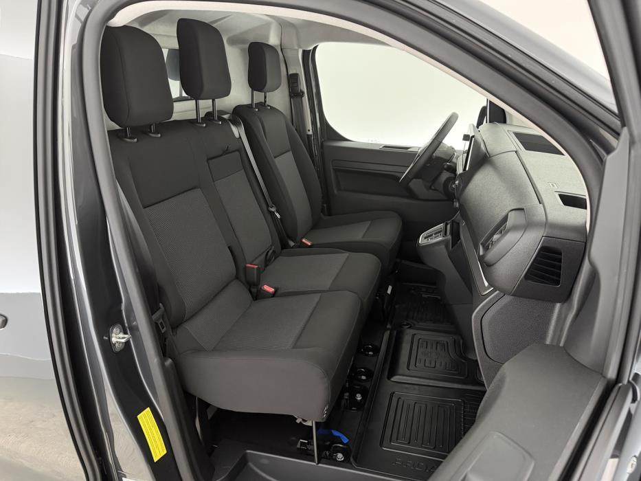 TOYOTA Proace 2026