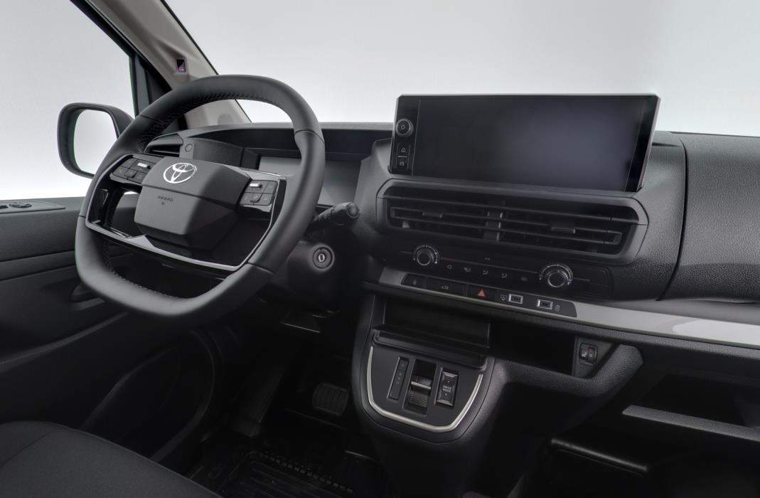 TOYOTA Proace 2026