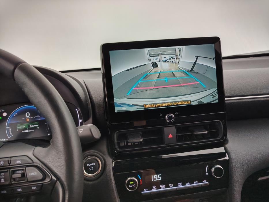 TOYOTA Yaris Cross 2025
