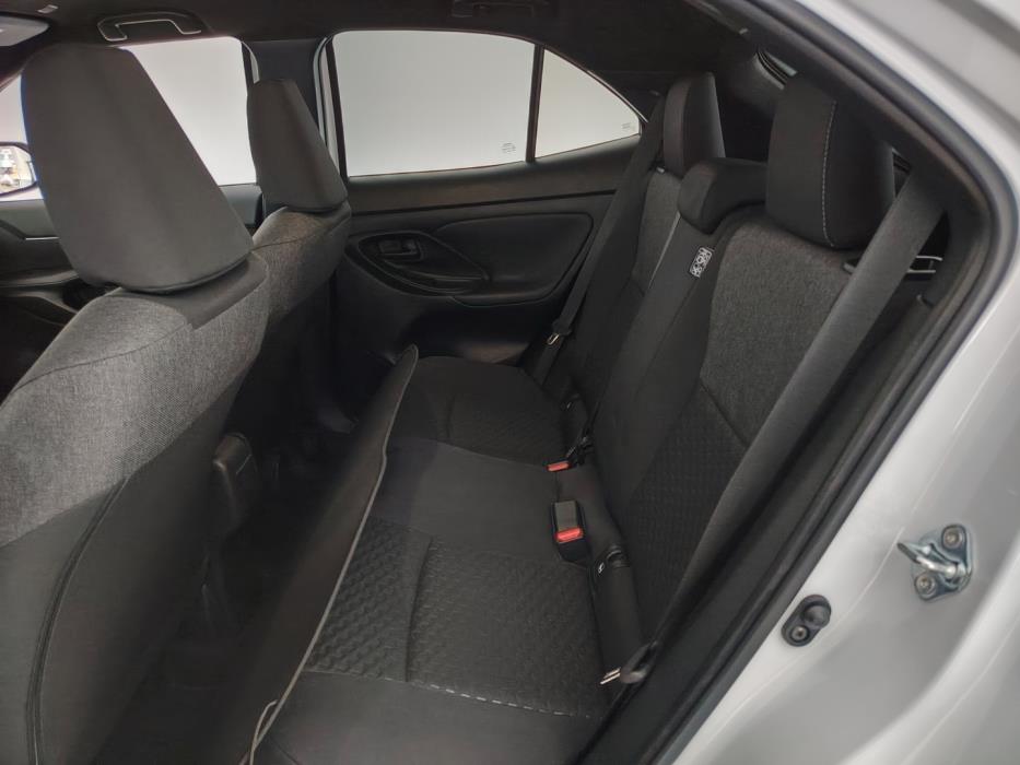 TOYOTA Yaris Cross 2025