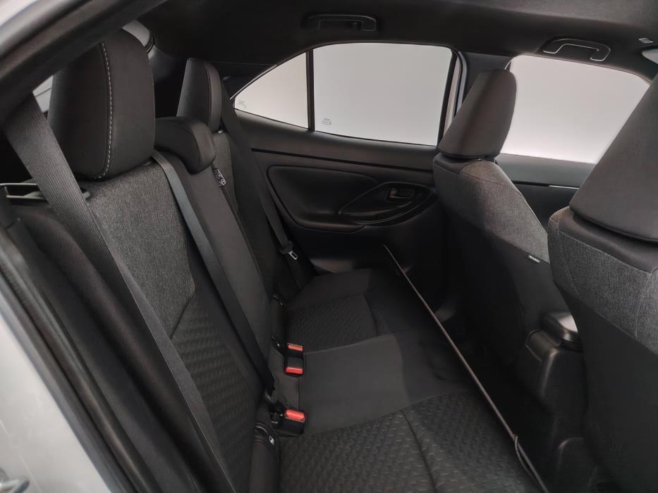 TOYOTA Yaris Cross 2025
