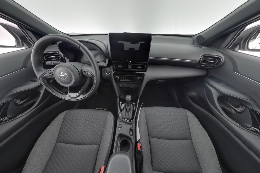 TOYOTA Yaris Cross 2025