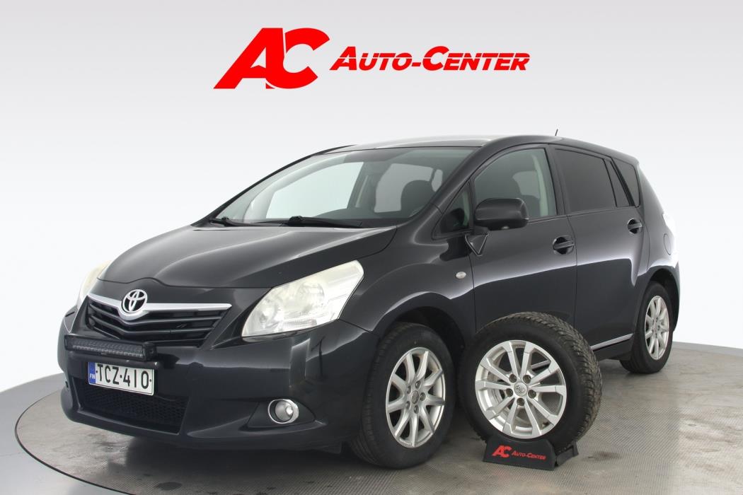 TOYOTA Verso 2011