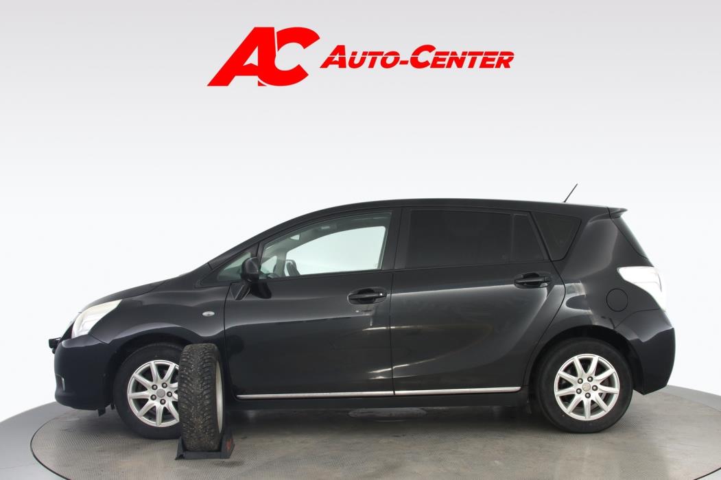 TOYOTA Verso 2011