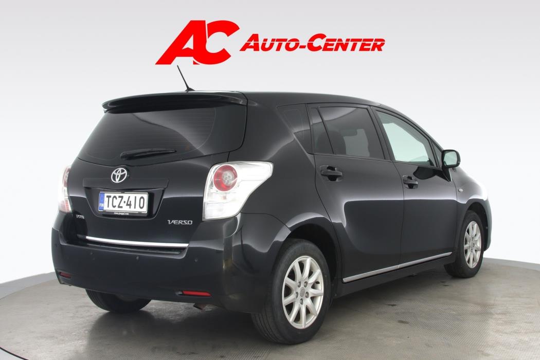 TOYOTA Verso 2011