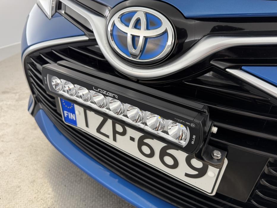 TOYOTA Yaris 2015