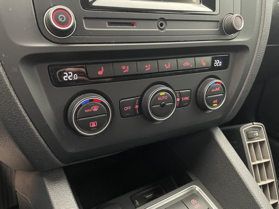 VOLKSWAGEN Jetta 2017