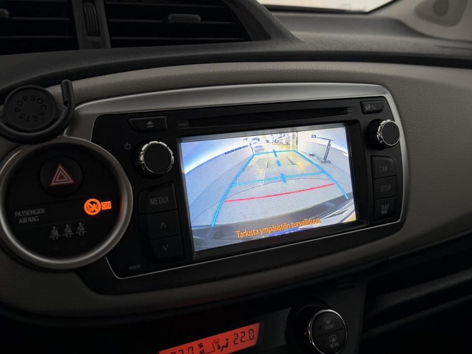 TOYOTA Yaris 2012