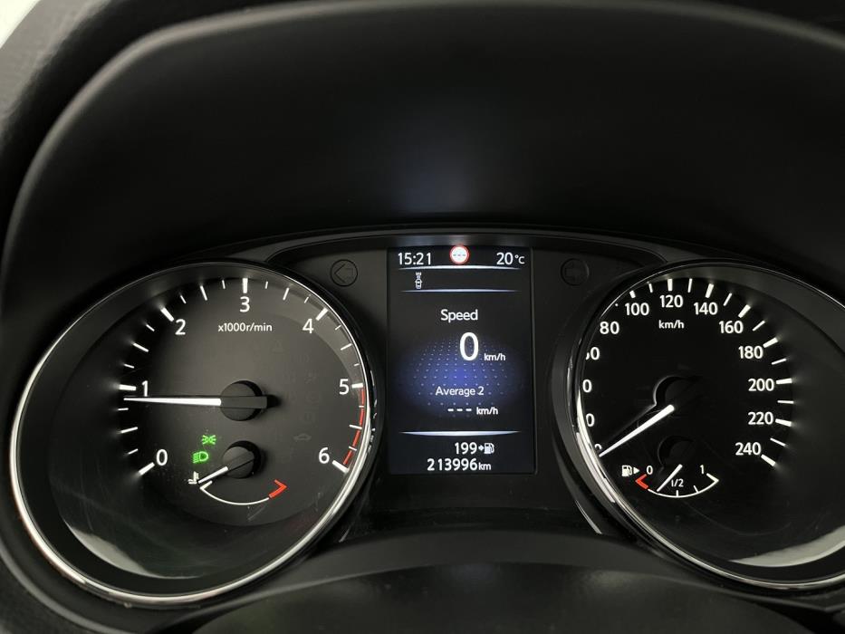NISSAN Qashqai 2015
