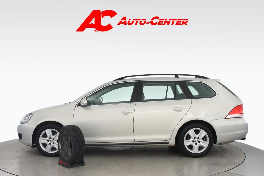 VOLKSWAGEN Golf 2010