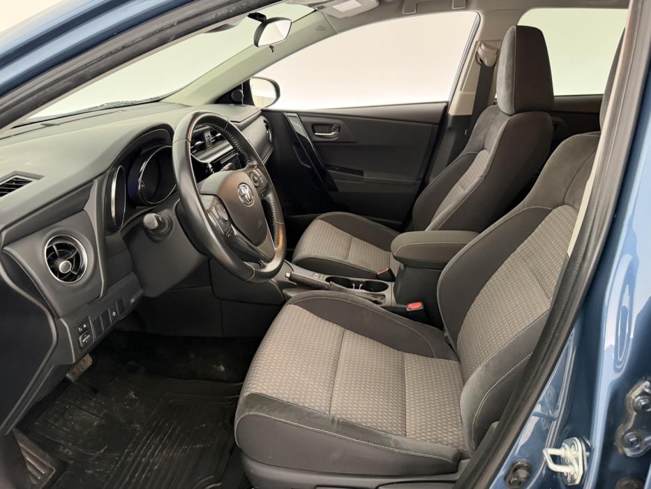 TOYOTA Auris 2018
