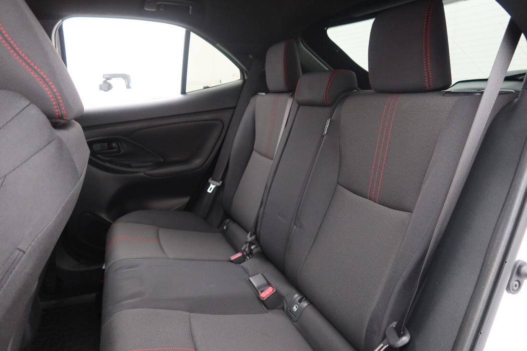 TOYOTA Yaris Cross 2024