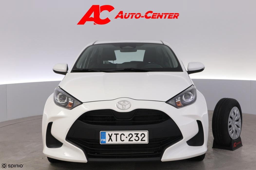 TOYOTA Yaris 2024