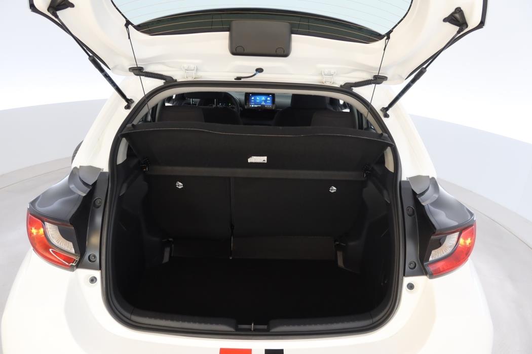 TOYOTA Yaris 2024