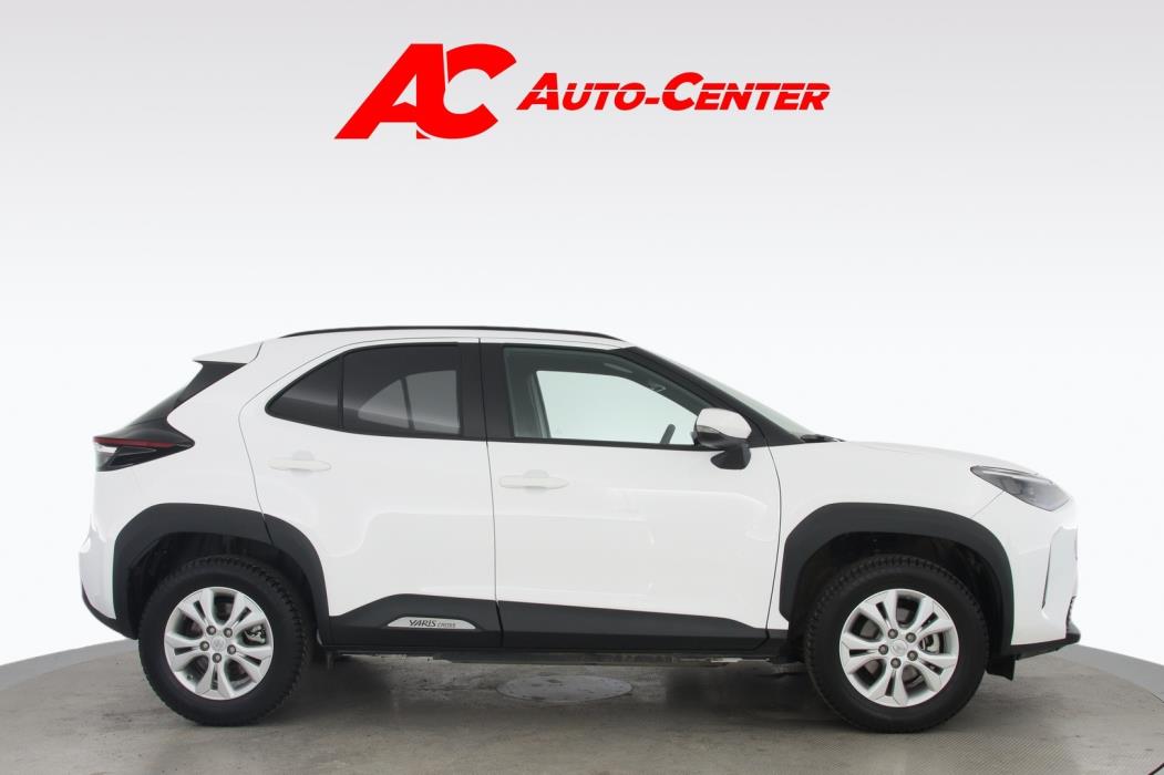 TOYOTA Yaris Cross 2025