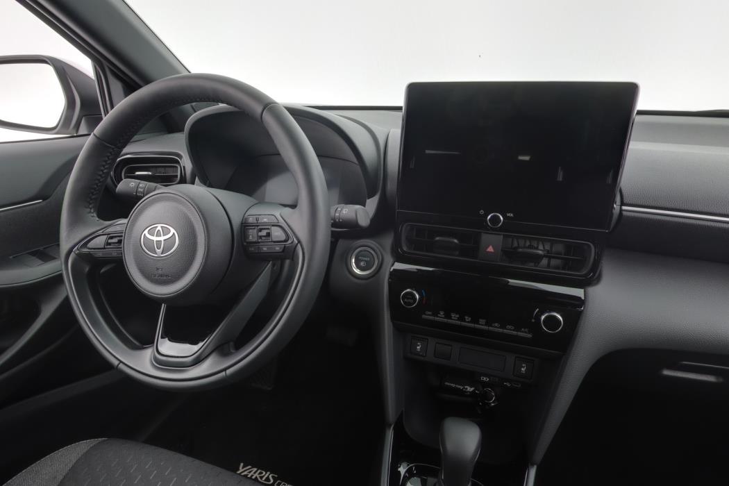 TOYOTA Yaris Cross 2025