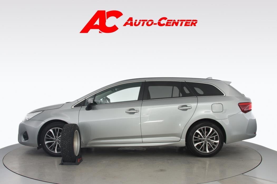 TOYOTA Avensis 2016