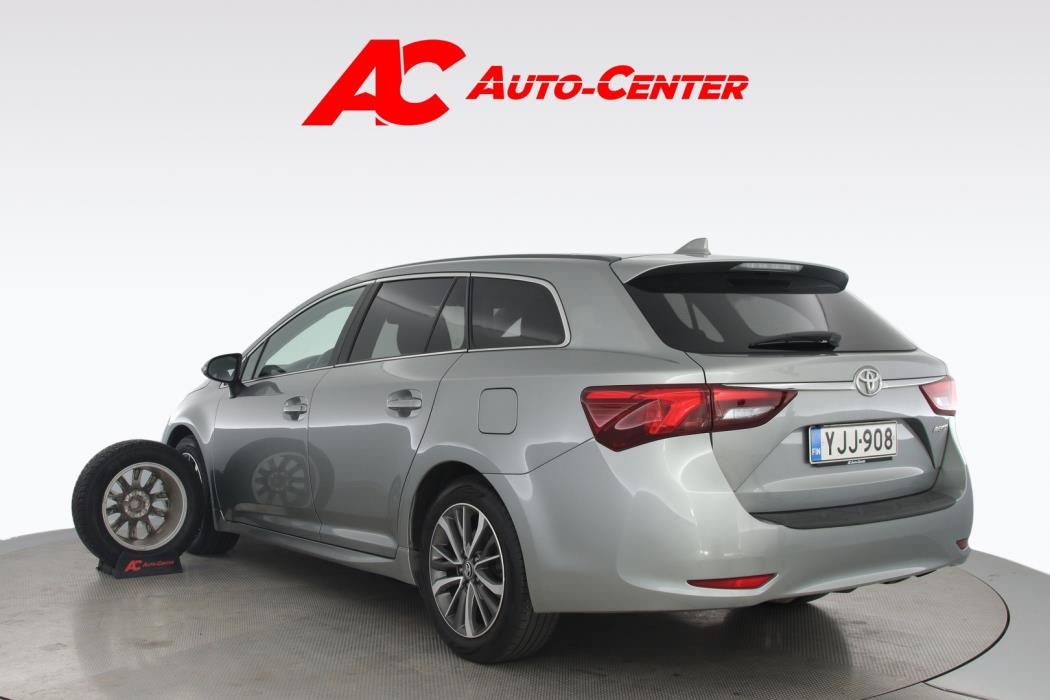 TOYOTA Avensis 2016