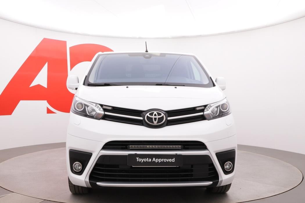 TOYOTA Proace 2022