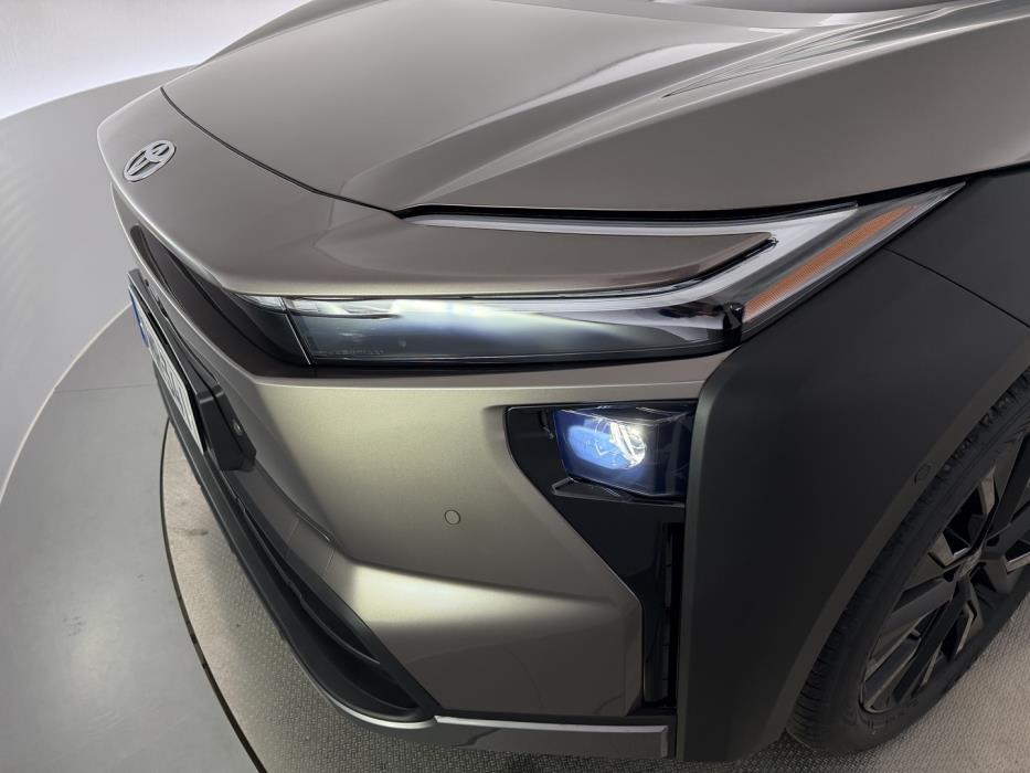 TOYOTA bZ4X Touring 2026
