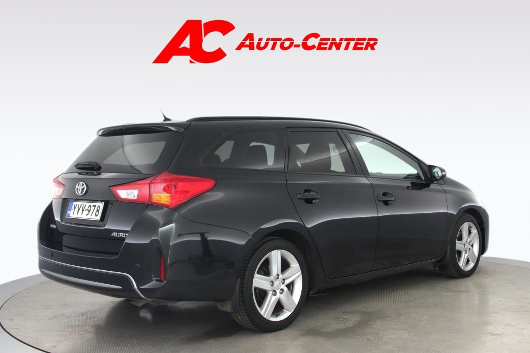 TOYOTA Auris 2013