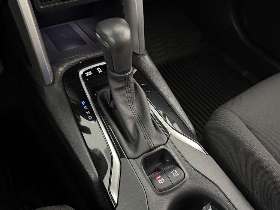 TOYOTA Corolla Cross 2024