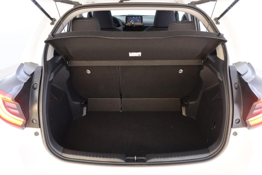 TOYOTA Yaris 2024