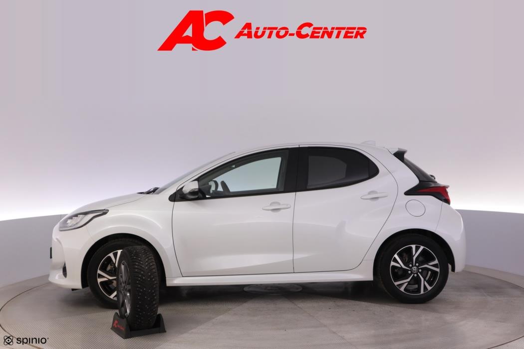 TOYOTA Yaris 2024