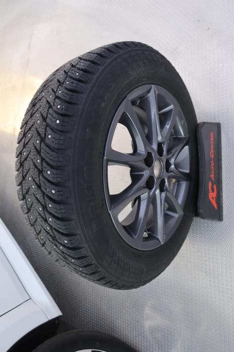 TOYOTA Yaris 2024