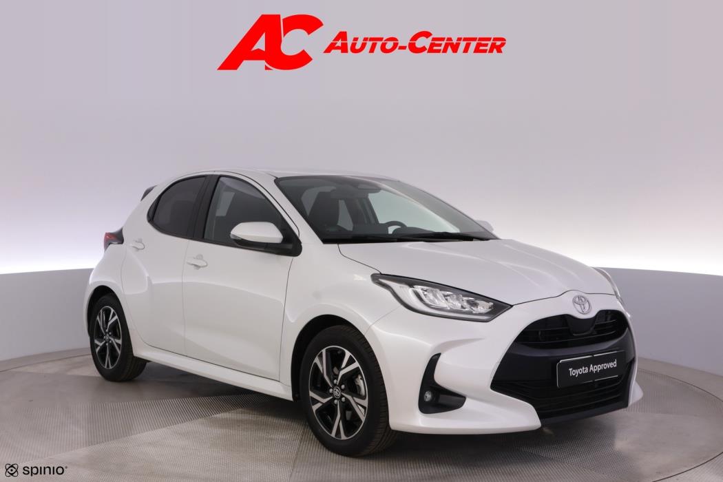 TOYOTA Yaris 2024