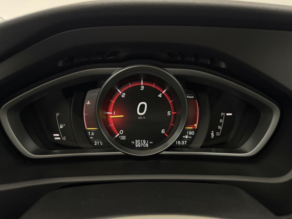 VOLVO V40 Cross Country 2017