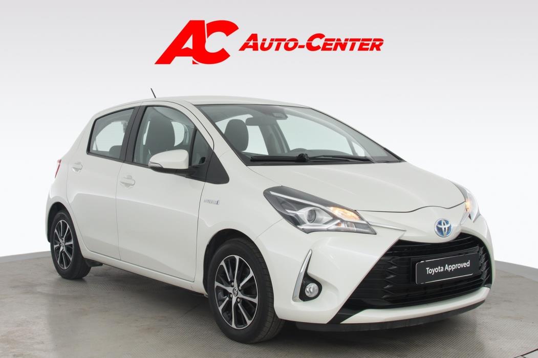 TOYOTA Yaris 2018