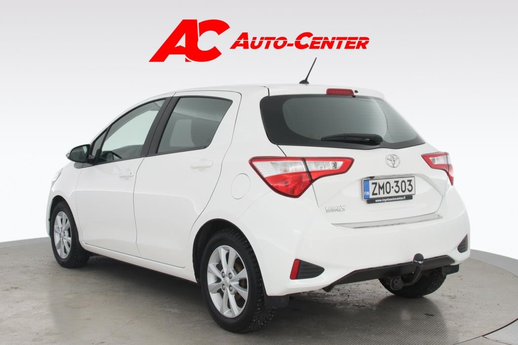 TOYOTA Yaris 2019