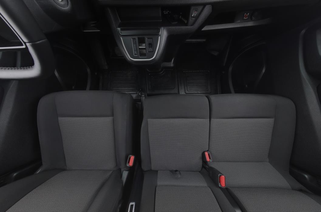 TOYOTA Proace 2025