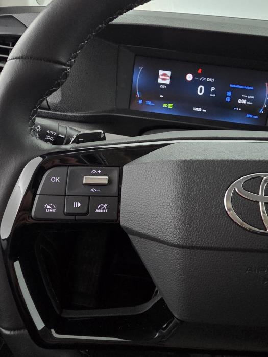 TOYOTA Proace 2025