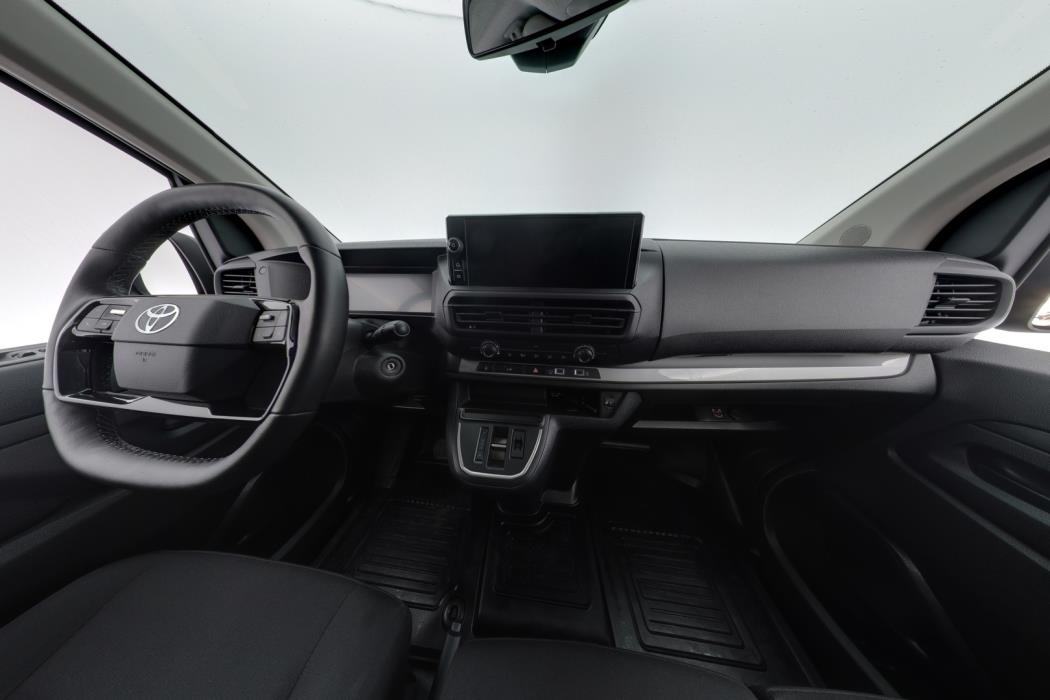 TOYOTA Proace 2025