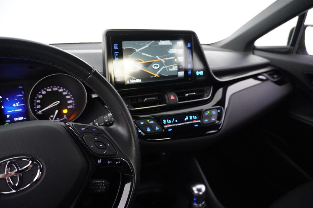TOYOTA C-HR 2018
