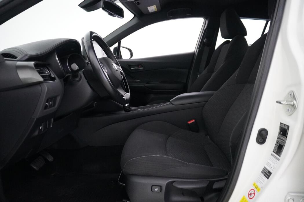 TOYOTA C-HR 2018