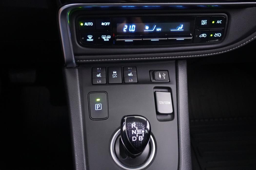 TOYOTA Auris 2018