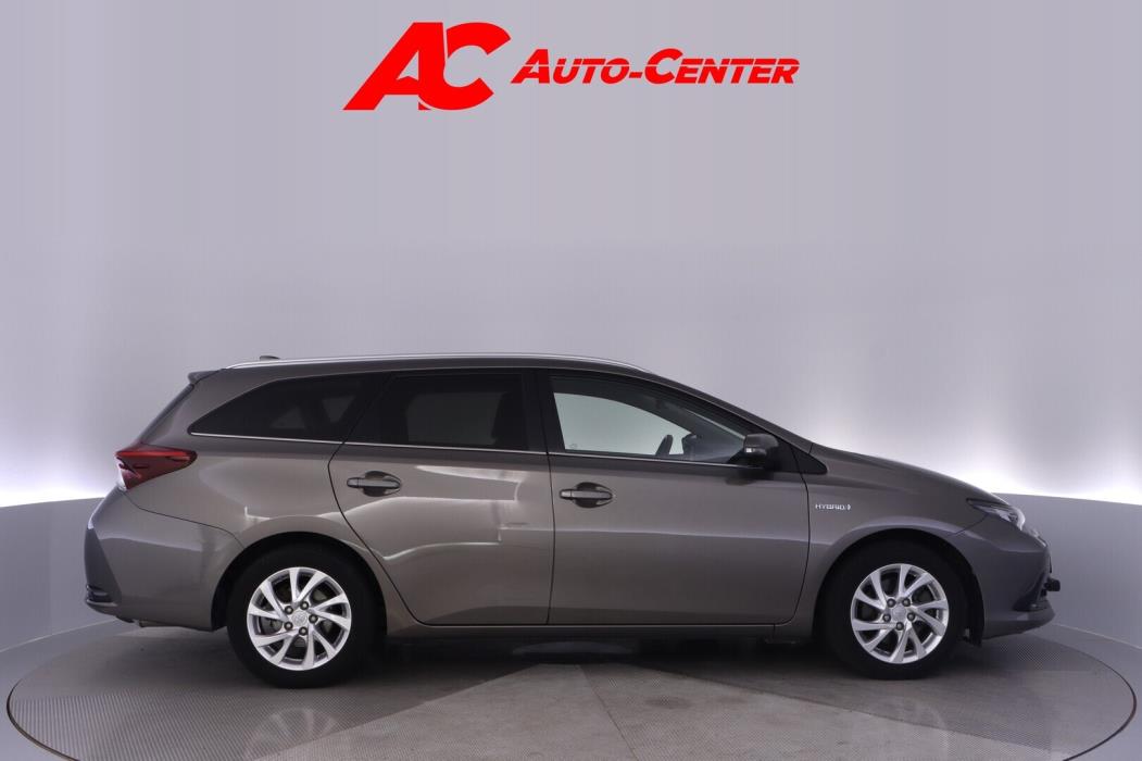 TOYOTA Auris 2018