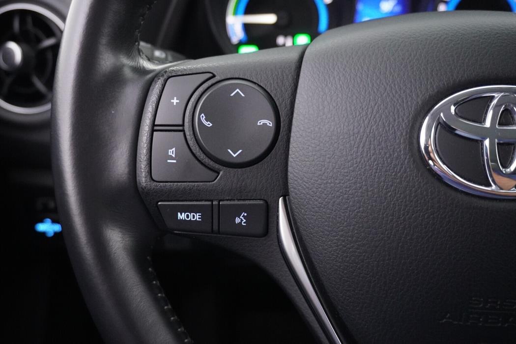 TOYOTA Auris 2018