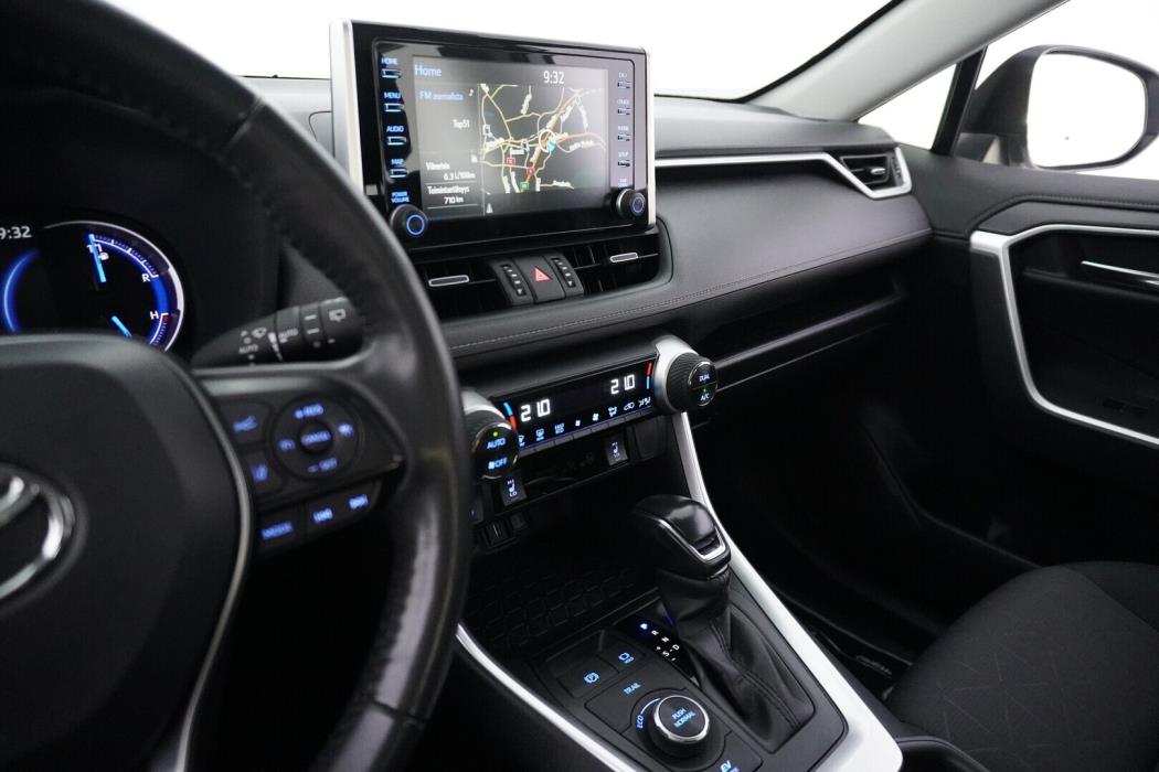 TOYOTA RAV4 2020