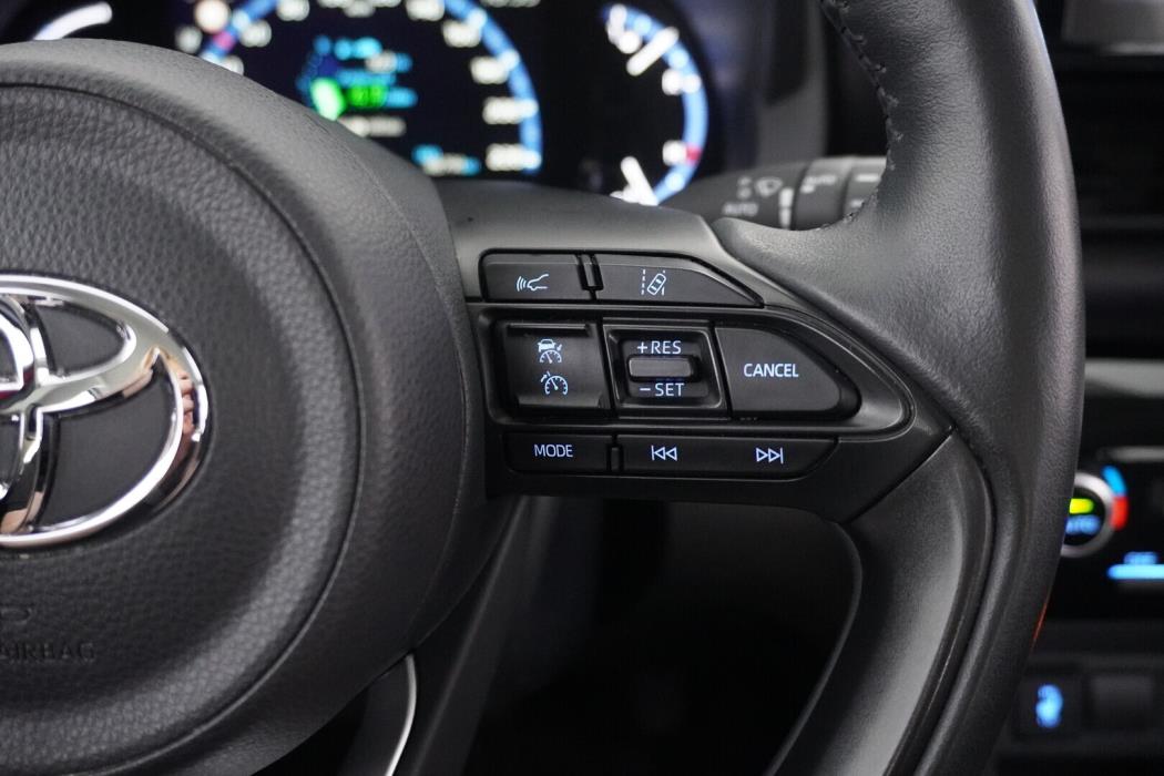 TOYOTA Yaris Cross 2024