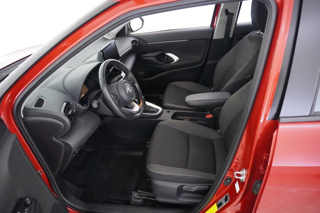 TOYOTA Yaris Cross 2024